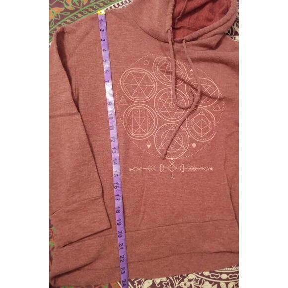 Zoe + Liv Women's Hoodie Geometric Symbols Burgundy Pullover Sweatshirt SZ M - Picture 5 of 6